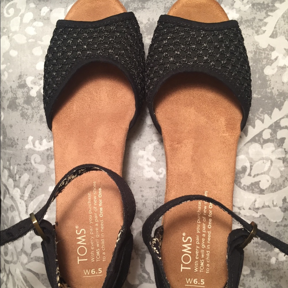 Toms platform wedges🎀